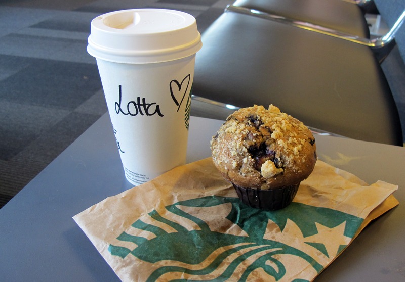 141018-02-portugal-starbucks-pumpkin-spicy-latte